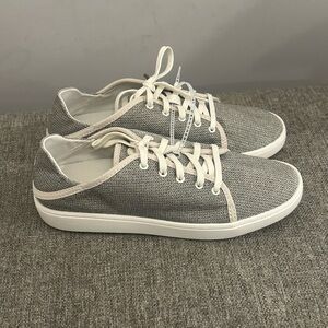 OluKai Women's Pehuea Lī Gray Slip On Or Lace Up Sneaker Size 7.5